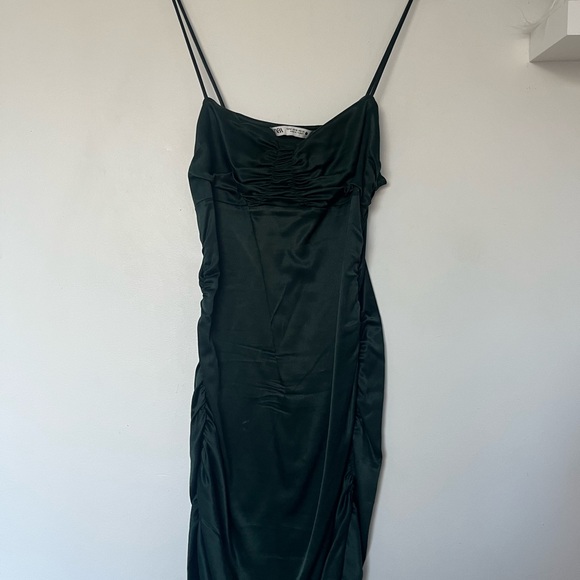 ZARA GREEN COCKTAIL DRESS - Picture 1 of 3